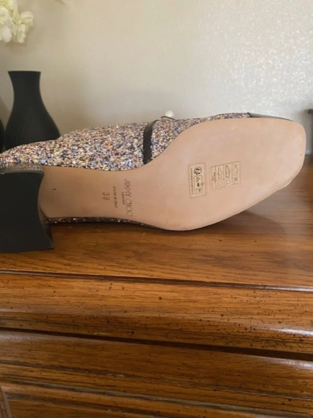 Jimmy Choo - Picture 3 of 3